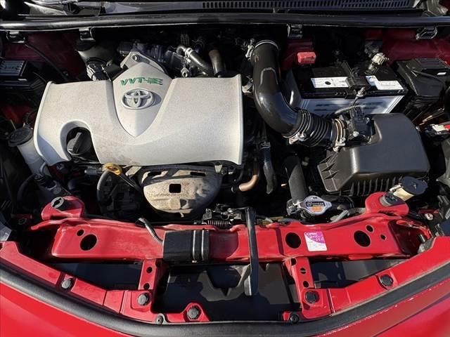 ヴィッツ Ｆ　禁煙車　純正ナビ　Ｂカメラ　ステリモ　フルセグ　ＢＴ　ＤＶＤ再生　ＬＥＤ　フォグ　電格　リモコンキー　横滑り防止　Ａストップ　バニティミラー　ＳＲＳエアＢ　シートアンダートレイ　マニュアルエアコン（49枚目）