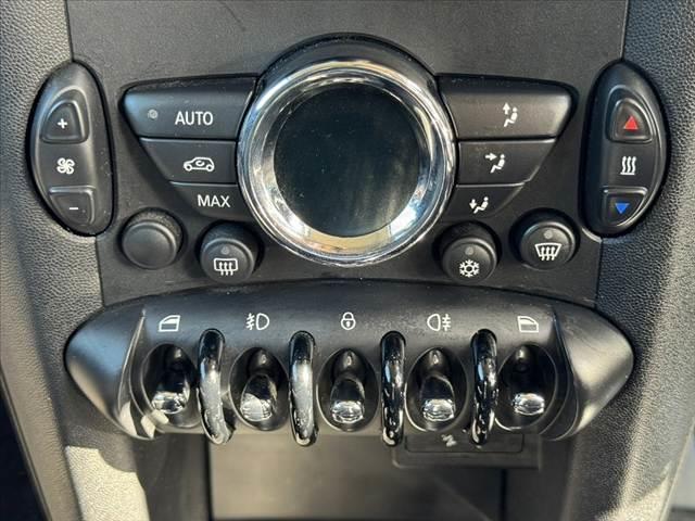 ＭＩＮＩ クーパー　禁煙車　車検整備付　後期　プッシュスタート　スマートキー　ＡＡＣ　ＣＤデッキ　前後ドラレコ　タコメーター　ＥＴＣ　横滑り防止　サイドエアバック　純正１５インチＡＷ　革巻ステアリング　チルトステア　電格（3枚目）