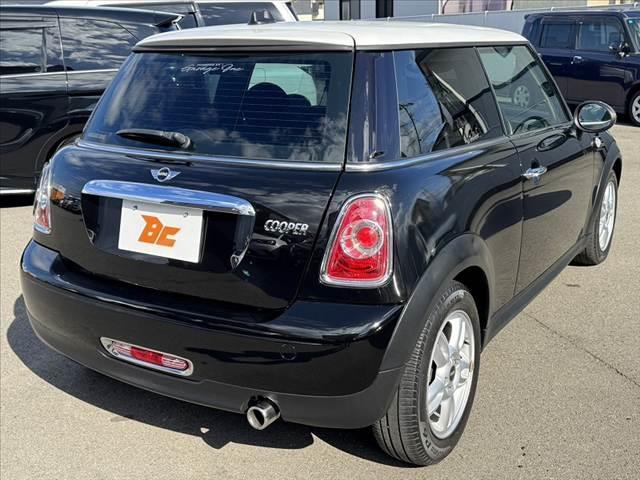 ＭＩＮＩ クーパー　禁煙車　車検整備付　後期　プッシュスタート　スマートキー　ＡＡＣ　ＣＤデッキ　前後ドラレコ　タコメーター　ＥＴＣ　横滑り防止　サイドエアバック　純正１５インチＡＷ　革巻ステアリング　チルトステア　電格（15枚目）
