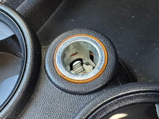 ＭＩＮＩ クーパー　禁煙車　車検整備付　後期　プッシュスタート　スマートキー　ＡＡＣ　ＣＤデッキ　前後ドラレコ　タコメーター　ＥＴＣ　横滑り防止　サイドエアバック　純正１５インチＡＷ　革巻ステアリング　チルトステア　電格（28枚目）