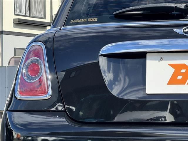 ＭＩＮＩ クーパー　禁煙車　車検整備付　後期　プッシュスタート　スマートキー　ＡＡＣ　ＣＤデッキ　前後ドラレコ　タコメーター　ＥＴＣ　横滑り防止　サイドエアバック　純正１５インチＡＷ　革巻ステアリング　チルトステア　電格（35枚目）
