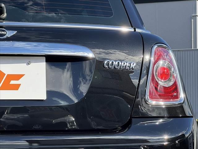 ＭＩＮＩ クーパー　禁煙車　車検整備付　後期　プッシュスタート　スマートキー　ＡＡＣ　ＣＤデッキ　前後ドラレコ　タコメーター　ＥＴＣ　横滑り防止　サイドエアバック　純正１５インチＡＷ　革巻ステアリング　チルトステア　電格（36枚目）