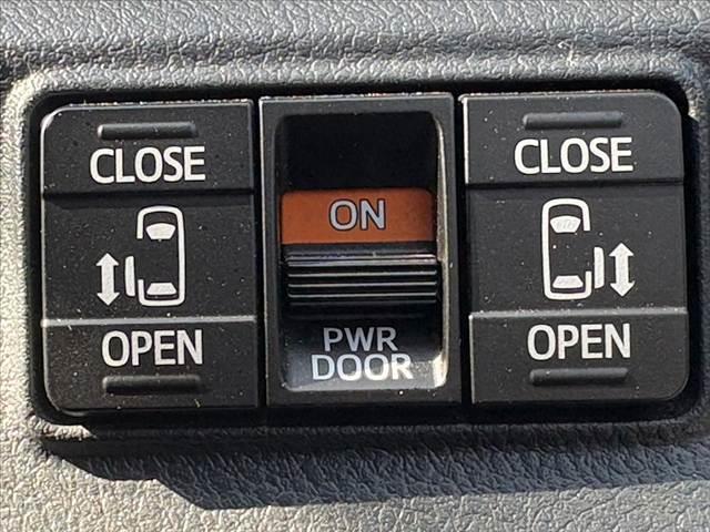 シエンタ ハイブリッドＧ　車検整備　ナビ　Ｂモニター　フルセグ　ＢＴ　ＤＶＤ　ＬＥＤヘッドライト　両電スライドドア　オートライト　プッシュスタート　スマートキーＸ２　電格ミラー　スタッドレス　革巻きステア　アームレスト（6枚目）