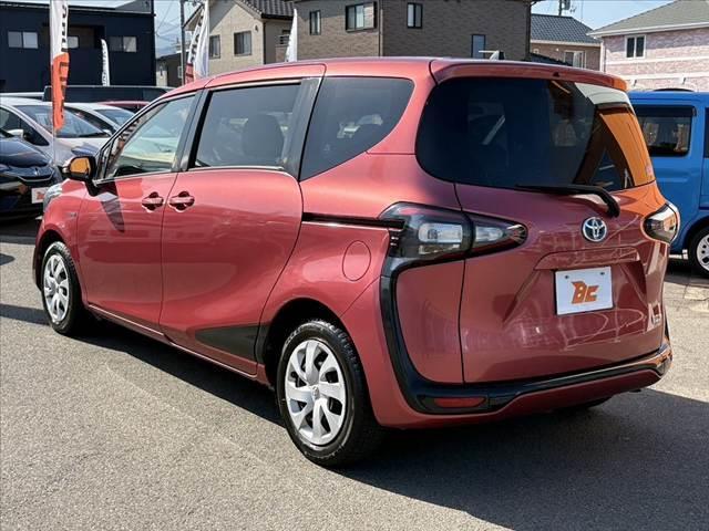 シエンタ ハイブリッドＧ　車検整備　ナビ　Ｂモニター　フルセグ　ＢＴ　ＤＶＤ　ＬＥＤヘッドライト　両電スライドドア　オートライト　プッシュスタート　スマートキーＸ２　電格ミラー　スタッドレス　革巻きステア　アームレスト（13枚目）
