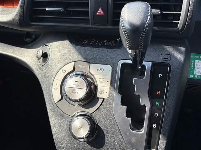 シエンタ ハイブリッドＧ　車検整備　ナビ　Ｂモニター　フルセグ　ＢＴ　ＤＶＤ　ＬＥＤヘッドライト　両電スライドドア　オートライト　プッシュスタート　スマートキーＸ２　電格ミラー　スタッドレス　革巻きステア　アームレスト（31枚目）