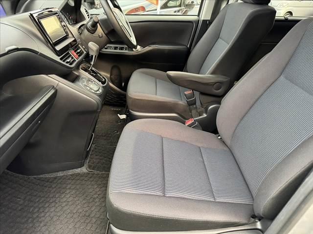 納車整備ついても第三者機関の指定工場で分解記録（法定整備）を実施し、車検を基準に不具合箇所、消耗部品は改善して納車させていただきます。