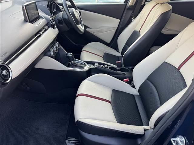 デミオ 13S Lパッケージ 車検整備付 禁煙車 純正ナビ HUD BT LED Aライト フォグ ステリモ ETC スマートキー×2 Pスタート ABS AAC 電格ミラー Aストップ 横滑り防止 衝突被害軽減ブレーキ Pガラス(17枚目)