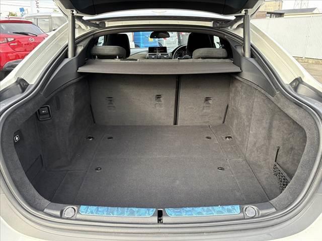 ４シリーズ ４２０ｉグランクーペ　Ｍスポーツ　禁煙車　中期　純正ナビ　サンルーフ　１９インチＡＷ　アダプティブＭサスペンション　Ｍスポーツブレーキ　ＬＥＤヘッドライト　ＬＥＤフォグ　Ｂモニ　フルセグ　ＢＴ　ドラレコ　ＥＴＣ　Ｐシート　電動Ｒゲート（20枚目）