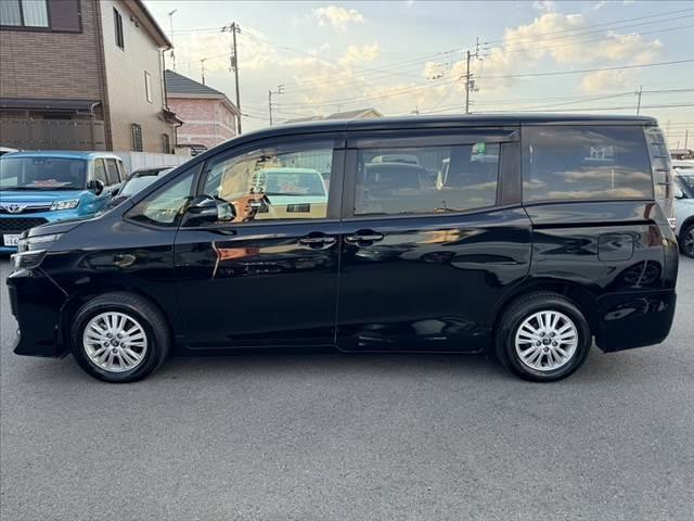 ヴォクシー Ｖ　車検整備付　禁煙車　フルセグナビ　セーフティセンスＣ　電動スライドドア　Ｐスタート　Ｂモニター　ＥＴＣ　ＬＥＤ　Ａハイビーム　先行車発進告知機能　クルコン　Ａライト　革巻きステアリング　ＢＴ　ステリモ（12枚目）