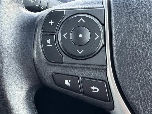 ヴォクシー Ｖ　車検整備付　禁煙車　フルセグナビ　セーフティセンスＣ　電動スライドドア　Ｐスタート　Ｂモニター　ＥＴＣ　ＬＥＤ　Ａハイビーム　先行車発進告知機能　クルコン　Ａライト　革巻きステアリング　ＢＴ　ステリモ（23枚目）