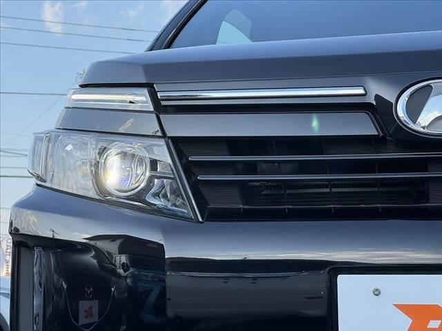 ヴォクシー Ｖ　車検整備付　禁煙車　フルセグナビ　セーフティセンスＣ　電動スライドドア　Ｐスタート　Ｂモニター　ＥＴＣ　ＬＥＤ　Ａハイビーム　先行車発進告知機能　クルコン　Ａライト　革巻きステアリング　ＢＴ　ステリモ（34枚目）