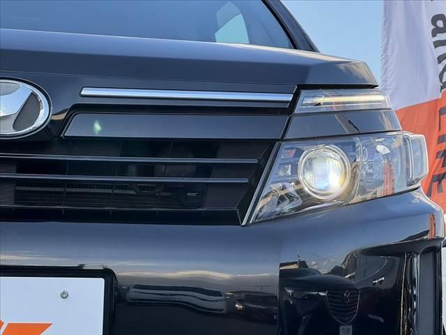 ヴォクシー Ｖ　車検整備付　禁煙車　フルセグナビ　セーフティセンスＣ　電動スライドドア　Ｐスタート　Ｂモニター　ＥＴＣ　ＬＥＤ　Ａハイビーム　先行車発進告知機能　クルコン　Ａライト　革巻きステアリング　ＢＴ　ステリモ（35枚目）