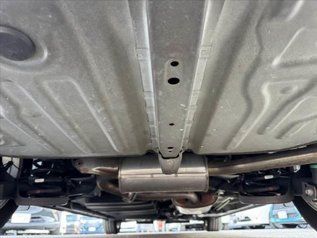 ヴォクシー Ｖ　車検整備付　禁煙車　フルセグナビ　セーフティセンスＣ　電動スライドドア　Ｐスタート　Ｂモニター　ＥＴＣ　ＬＥＤ　Ａハイビーム　先行車発進告知機能　クルコン　Ａライト　革巻きステアリング　ＢＴ　ステリモ（45枚目）