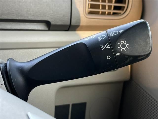 タント 　車検整備付　禁煙車　キーレス　両側スライドドア　横滑り防止装置　ＥＴＣ　アイドリングストップ　ＣＤオーディオ　電動格納ミラー　後席ロールサンシェード　ブラックリアスポイラー　ＳＲＳエアＢ　エアコン（23枚目）