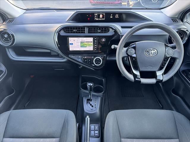 アクア Ｓスタイルブラック　後期　車検整備付　純正ナビ　全方位モニター　セーフティセンス　インテリジェントクリアランスソナー　ＬＥＤ　Ａライト　電動オート格納ドアミラー　Ｐスタート　アームレスト　Ｐガラス　Ｒワイパー　ドラレコ（2枚目）