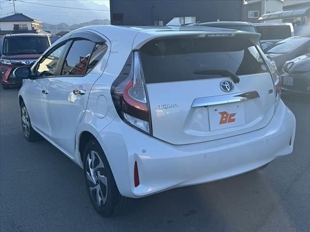 アクア Ｓスタイルブラック　後期　車検整備付　純正ナビ　全方位モニター　セーフティセンス　インテリジェントクリアランスソナー　ＬＥＤ　Ａライト　電動オート格納ドアミラー　Ｐスタート　アームレスト　Ｐガラス　Ｒワイパー　ドラレコ（13枚目）