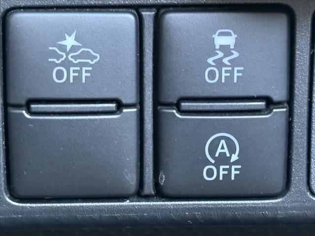 ルーミー カスタムＧ　Ｓ　禁煙車　ＳＡ２　８インチナビ　Ｂモニ　クルコン　両電　ＢＴ　ＤＶＤ再生　スマートキー　ＬＥＤ　フォグＬＥＤ　横滑り防止　ＡＡＣ　純正ＡＷ　電格ミラー　後席ロールサンシェード　シートアンダートレイ（6枚目）