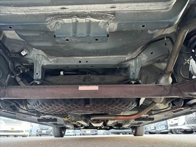 ルーミー カスタムＧ　Ｓ　禁煙車　ＳＡ２　８インチナビ　Ｂモニ　クルコン　両電　ＢＴ　ＤＶＤ再生　スマートキー　ＬＥＤ　フォグＬＥＤ　横滑り防止　ＡＡＣ　純正ＡＷ　電格ミラー　後席ロールサンシェード　シートアンダートレイ（48枚目）