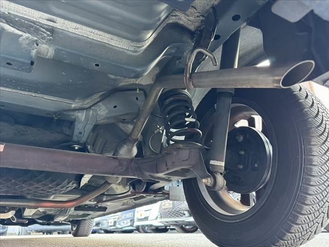 ルーミー カスタムＧ　Ｓ　禁煙車　ＳＡ２　８インチナビ　Ｂモニ　クルコン　両電　ＢＴ　ＤＶＤ再生　スマートキー　ＬＥＤ　フォグＬＥＤ　横滑り防止　ＡＡＣ　純正ＡＷ　電格ミラー　後席ロールサンシェード　シートアンダートレイ（50枚目）