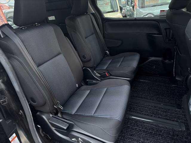 ヴォクシー ハイブリッドZS 煌II 車検整備付 禁煙車 フルセグナビ セーフティセンスC 電動スライドドア Pスタート Bモニター ETC LED Aハイビーム 先行車発進告知機能 クルコン Aライト 革巻きステアリング BT ステリモ(18枚目)