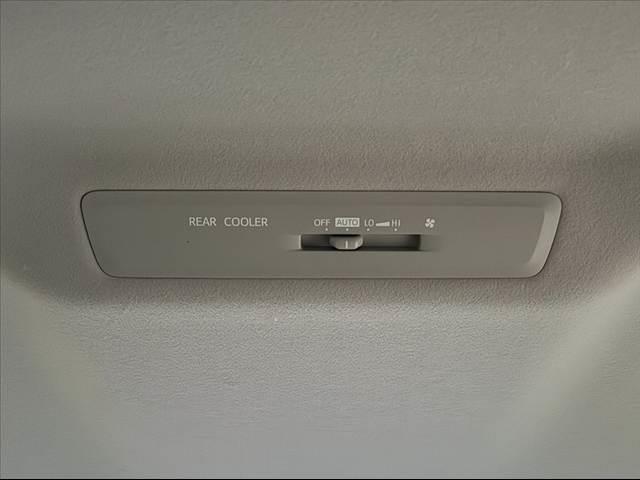 ヴォクシー ハイブリッドZS 煌II 車検整備付 禁煙車 フルセグナビ セーフティセンスC 電動スライドドア Pスタート Bモニター ETC LED Aハイビーム 先行車発進告知機能 クルコン Aライト 革巻きステアリング BT ステリモ(31枚目)