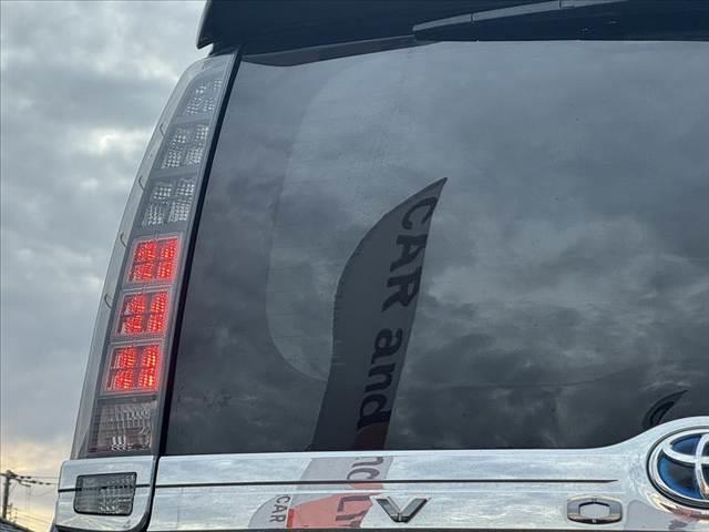 ヴォクシー ハイブリッドZS 煌II 車検整備付 禁煙車 フルセグナビ セーフティセンスC 電動スライドドア Pスタート Bモニター ETC LED Aハイビーム 先行車発進告知機能 クルコン Aライト 革巻きステアリング BT ステリモ(37枚目)