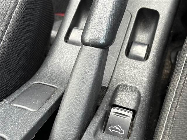 コペン 車検整備付 禁煙車 純正ナビ Bカメラ ステリモ BT フルセグ DVD再生 スマートキー Pスタート LED フォグ 純正AW 横滑り防止 シートヒーター AAC ABS 革巻きステア SRSエアB(29枚目)