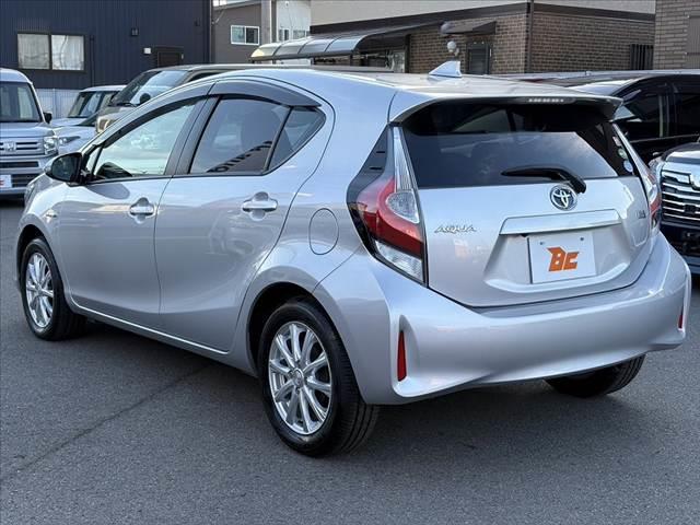 アクア S 後期 禁煙 純正ナビ Bモニター 地デジ ステリモ 社外15インチAW BT ETC Pガラス Rワイパー シートリフター シートバックポケット デジタルメーター キーレス アシストグリップ AAC(13枚目)