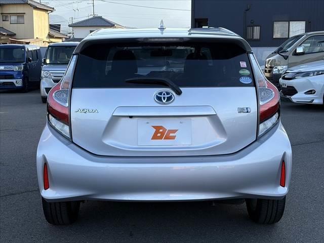 アクア S 後期 禁煙 純正ナビ Bモニター 地デジ ステリモ 社外15インチAW BT ETC Pガラス Rワイパー シートリフター シートバックポケット デジタルメーター キーレス アシストグリップ AAC(14枚目)