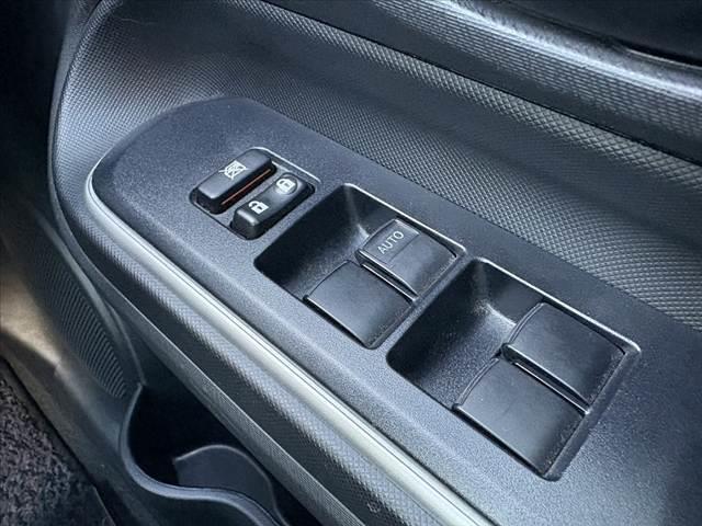 アクア S 後期 禁煙 純正ナビ Bモニター 地デジ ステリモ 社外15インチAW BT ETC Pガラス Rワイパー シートリフター シートバックポケット デジタルメーター キーレス アシストグリップ AAC(30枚目)