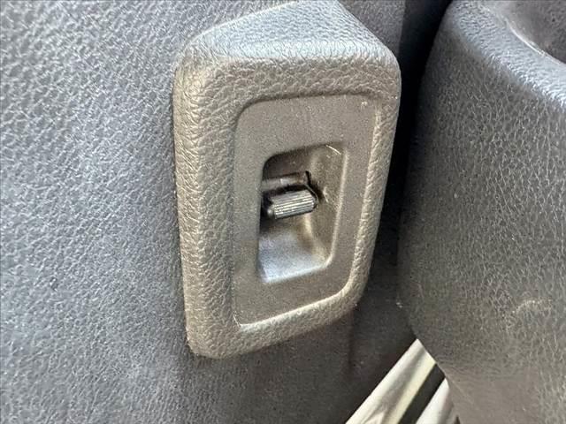 アクティトラック SDX 5速ミッション 車検整備付 リモコンキー マニュアルエアコン パワーウィンドウ パワードアロック 三方開荷台 ガードパイプ付トリイ 荷台作業灯 FMラジオ 社外12AW シガー ETC エアバッグ(23枚目)