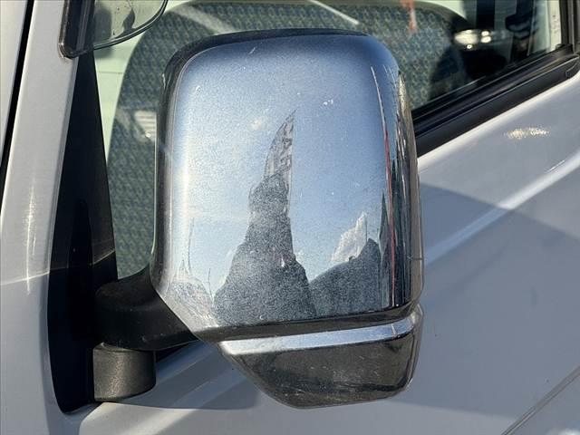 アクティトラック SDX 5速ミッション 車検整備付 リモコンキー マニュアルエアコン パワーウィンドウ パワードアロック 三方開荷台 ガードパイプ付トリイ 荷台作業灯 FMラジオ 社外12AW シガー ETC エアバッグ(29枚目)