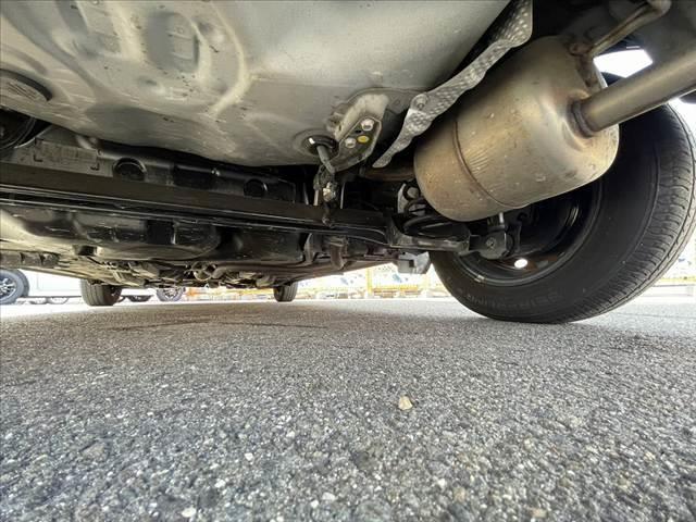 ヴィッツ Ｆ　セーフティーエディションＩＩＩ　後期　ナビ　セーフティＳ　ＬＥＤ　Ａライト　Ｂカメラ　ＢＴ　ＤＶＤ　ＥＴＣ　Ｐスタート　Ａ／Ｃ　Ｐガラス　フォグランプ　Ｗエアバッグ　バニティミラー　電格ミラー　ＡＢＳ　スマートエントリー（54枚目）