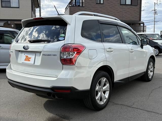 フォレスター ２．０ｉ－Ｌ　アイサイト　４ＷＤ　アイサイト　シートヒーター　ルーフレール　Ａライト　パワーシート　フルセグナビ　Ｂモニター　ＢＴ　ＤＶＤ　Ｐスタート　スマートキーＸ２　車線逸脱警報　レーダークルーズ　ＨＩＤ　純正１７ＡＷ（15枚目）