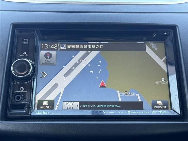 スイフト スタイル－ＤＪＥ　後期　社外ナビ　地デジ　ＢＴ　ＥＴＣ　ステリモ　クルコン　Ｐスタート　スマートキー　スペア　革巻きステア　シートヒーター　ＡＡＣ　純正１６インチＡＷ　横滑り防止　Ａストップ　ヘッドライトレベライザー（3枚目）