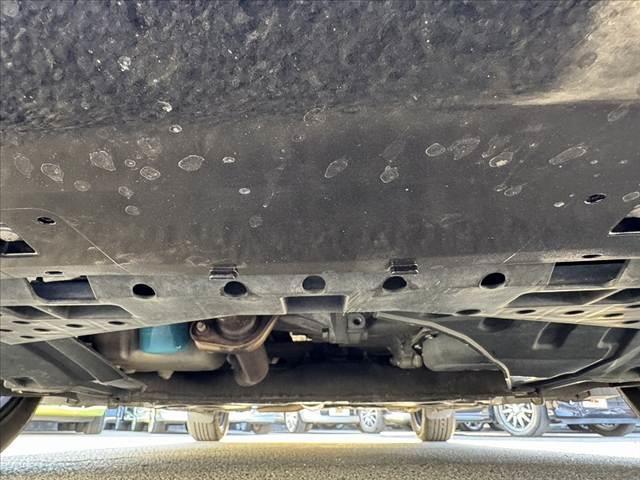 スイフト スタイル－ＤＪＥ　後期　社外ナビ　地デジ　ＢＴ　ＥＴＣ　ステリモ　クルコン　Ｐスタート　スマートキー　スペア　革巻きステア　シートヒーター　ＡＡＣ　純正１６インチＡＷ　横滑り防止　Ａストップ　ヘッドライトレベライザー（45枚目）