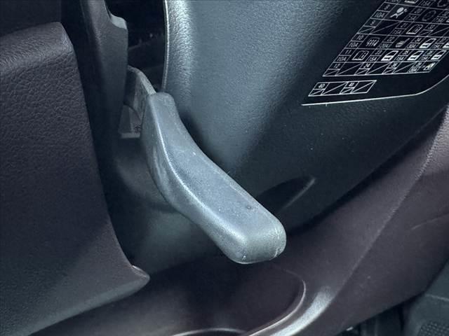 N-WGNカスタム G・ターボパッケージ 後期 純正HDDナビ 革シート Pシート シートヒーター Bモニター HID フォグ クルコン AW 革巻きステアリング AAC Pスタート VSC TRC 電動格納ドアミラー リアアンダースポイラー(31枚目)