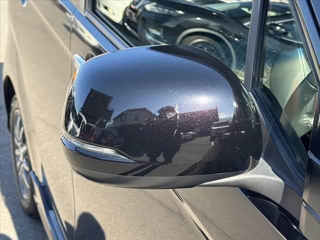 N-WGNカスタム G・ターボパッケージ 後期 純正HDDナビ 革シート Pシート シートヒーター Bモニター HID フォグ クルコン AW 革巻きステアリング AAC Pスタート VSC TRC 電動格納ドアミラー リアアンダースポイラー(33枚目)