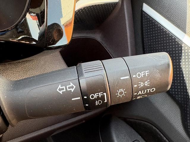 Ｎ－ＷＧＮカスタム Ｇ・Ａパッケージ　車検整備付　ナビ　Ｂモニター　ＣＴＢＡ　地デジ　ＤＶＤ　ＢＴ　ステリモ　Ｐスタ　スマートキーＸ２　ＨＩＤ　クルコン　ハーフレザーシート　革巻きステア　電格　チルトステア　ベンチシート　アームレスト（24枚目）