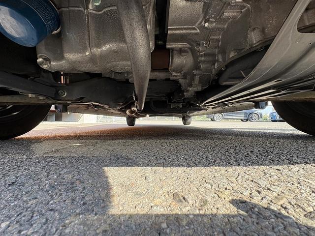 Ｎ－ＷＧＮカスタム Ｇ・Ａパッケージ　車検整備付　ナビ　Ｂモニター　ＣＴＢＡ　地デジ　ＤＶＤ　ＢＴ　ステリモ　Ｐスタ　スマートキーＸ２　ＨＩＤ　クルコン　ハーフレザーシート　革巻きステア　電格　チルトステア　ベンチシート　アームレスト（30枚目）