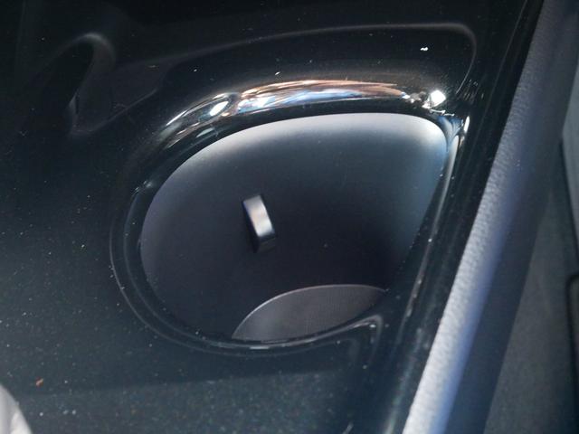 前列ドリンクホルダー