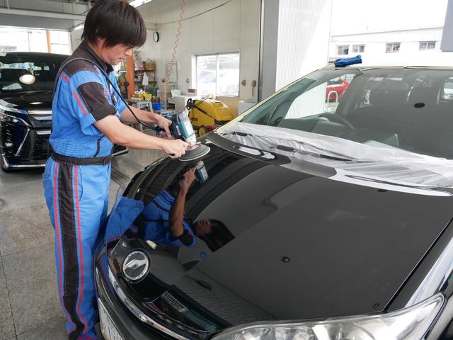 まるまるクリンの作業風景です（※この車両のものではありません）