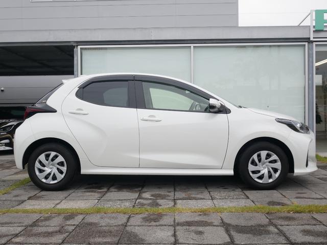 ヤリス X ディスプレイオーディオ バックモニター ETC プッシュスタート ドライブレコーダー オートハイビーム 車線逸脱警報 衝突被害軽減システムプリクラッシュセーフティ付き(4枚目)