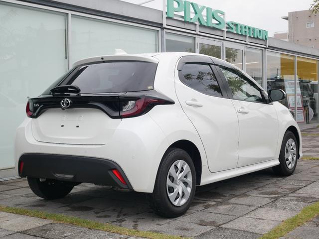ヤリス X ディスプレイオーディオ バックモニター ETC プッシュスタート ドライブレコーダー オートハイビーム 車線逸脱警報 衝突被害軽減システムプリクラッシュセーフティ付き(5枚目)