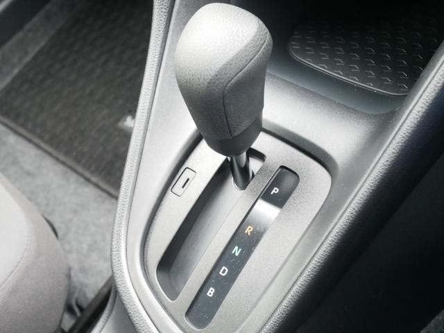 ヤリス X ディスプレイオーディオ バックモニター ETC プッシュスタート ドライブレコーダー オートハイビーム 車線逸脱警報 衝突被害軽減システムプリクラッシュセーフティ付き(21枚目)