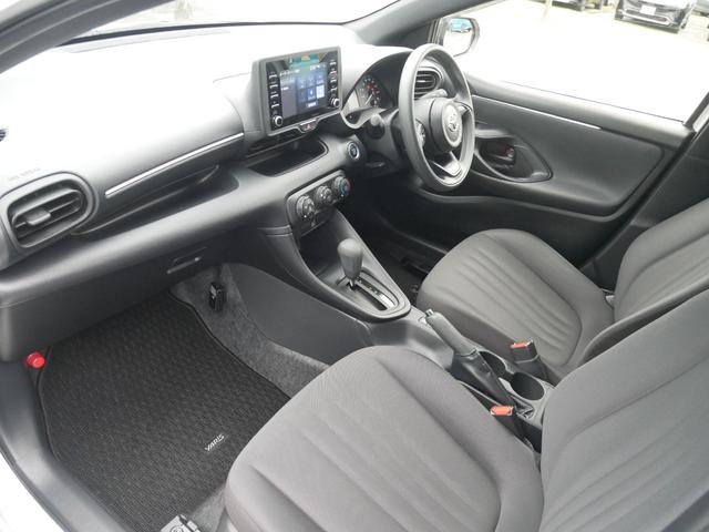 ヤリス X ディスプレイオーディオ バックモニター ETC プッシュスタート ドライブレコーダー オートハイビーム 車線逸脱警報 衝突被害軽減システムプリクラッシュセーフティ付き(37枚目)