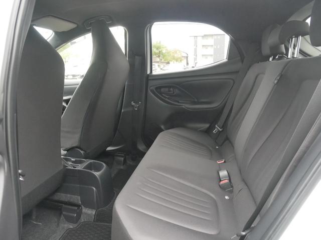 ヤリス X ディスプレイオーディオ バックモニター ETC プッシュスタート ドライブレコーダー オートハイビーム 車線逸脱警報 衝突被害軽減システムプリクラッシュセーフティ付き(38枚目)