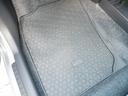助手席はゴムマットです。