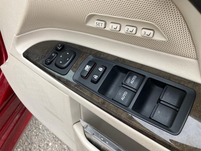 ＩＳ ＩＳ２５０Ｃ　オープンカー・　ＥＴＣ　クリアランスソナー　オートクルーズコントロール　バックカメラ　ナビ　アルミホイール　オートライト　ＨＩＤ　ＡＴ　スマートキー　電動格納ミラー　盗難防止システム　パワーシート　ＣＤ（32枚目）