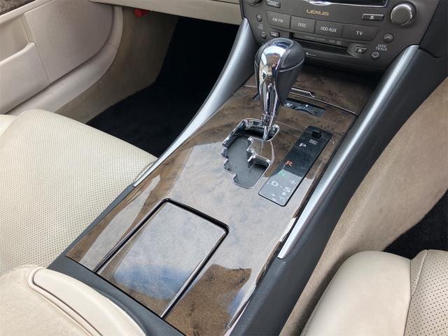 ＩＳ ＩＳ２５０Ｃ　オープンカー・　ＥＴＣ　クリアランスソナー　オートクルーズコントロール　バックカメラ　ナビ　アルミホイール　オートライト　ＨＩＤ　ＡＴ　スマートキー　電動格納ミラー　盗難防止システム　パワーシート　ＣＤ（37枚目）